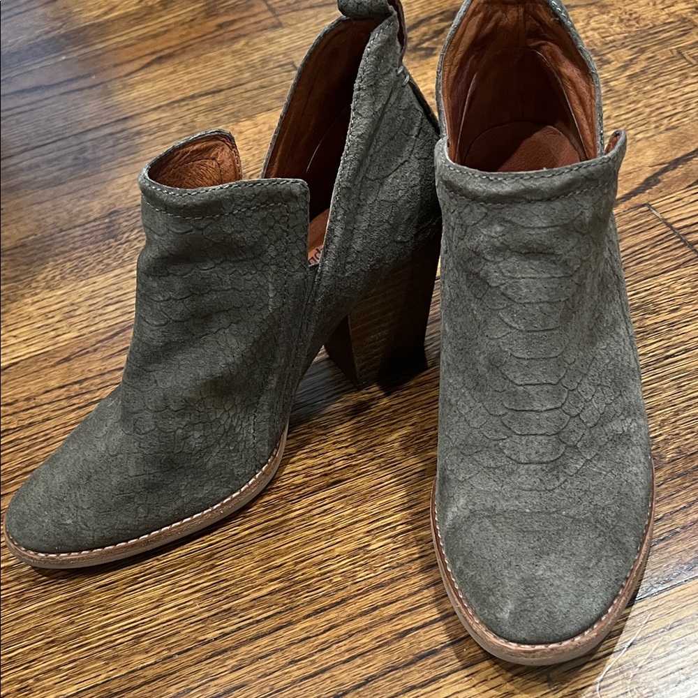 Jeffrey Campbell suede Green Heeled Boots